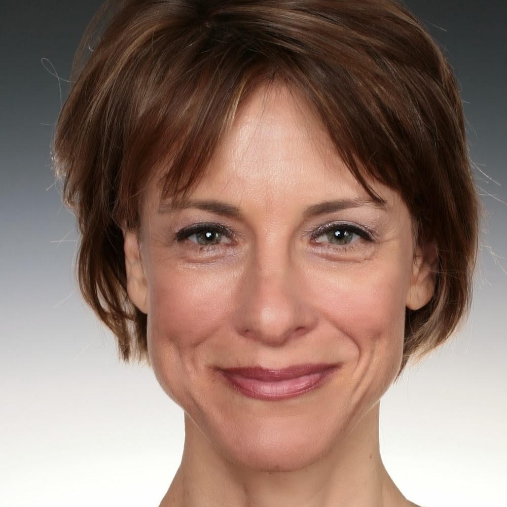 Meet your Posher, Monica